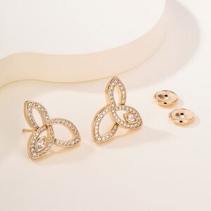 Harry Winston earrings